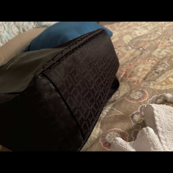 Tommy Hilfiger bookbag purse - Picture 6 of 6